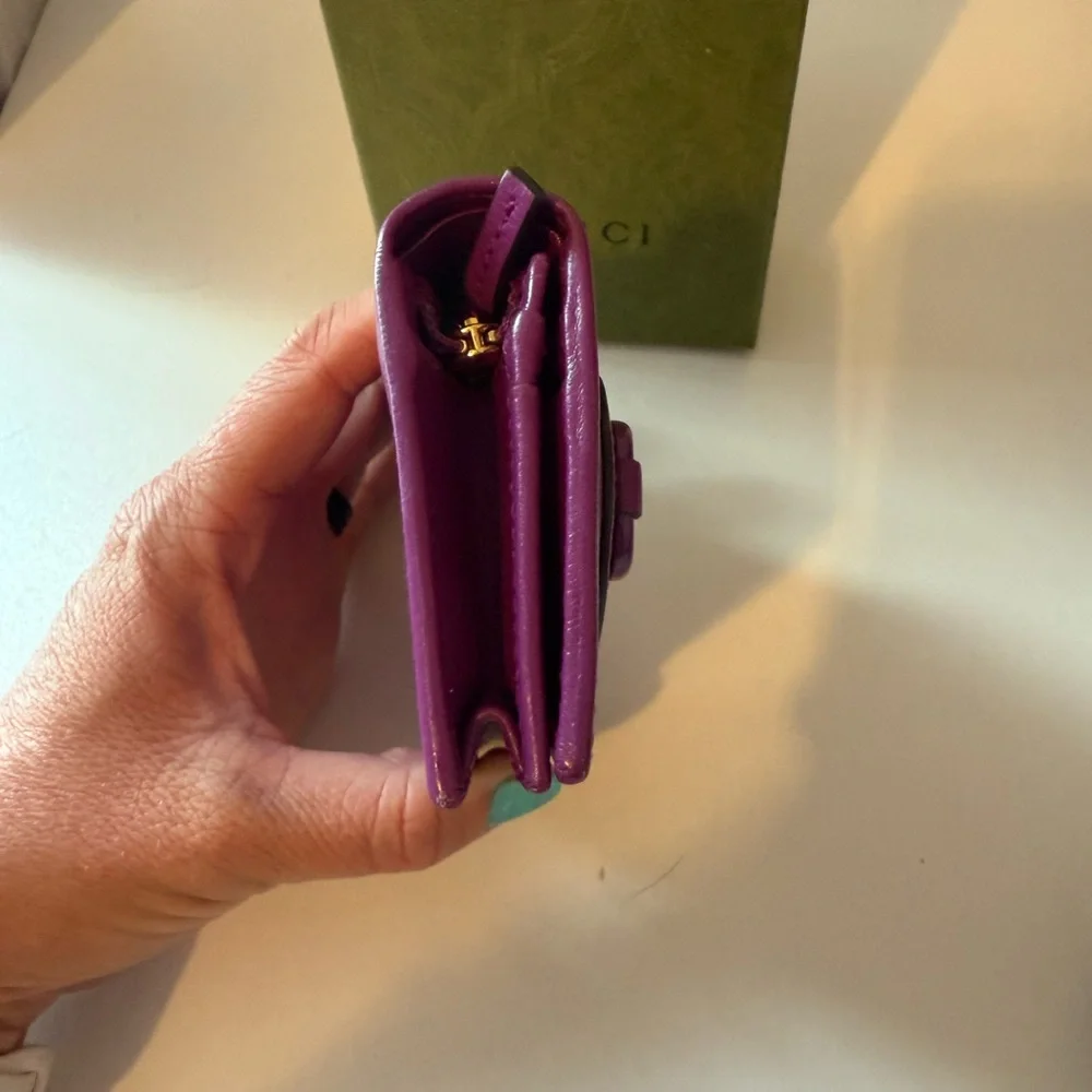 Gucci Purple Leather Wallet - Picture 4 of 9